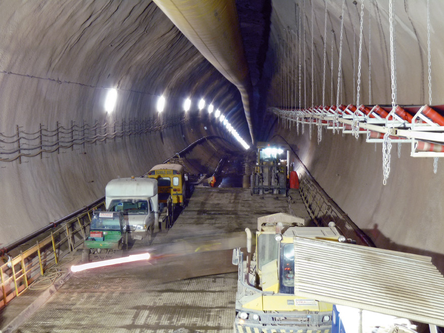 New Tunnel underneath Niagara Falls Built with DSI and ACI: Natural Wonder and Energy Source New Tunnel underneath Niagara Falls Built with DSI and ACI: Natural Wonder and Energy Source