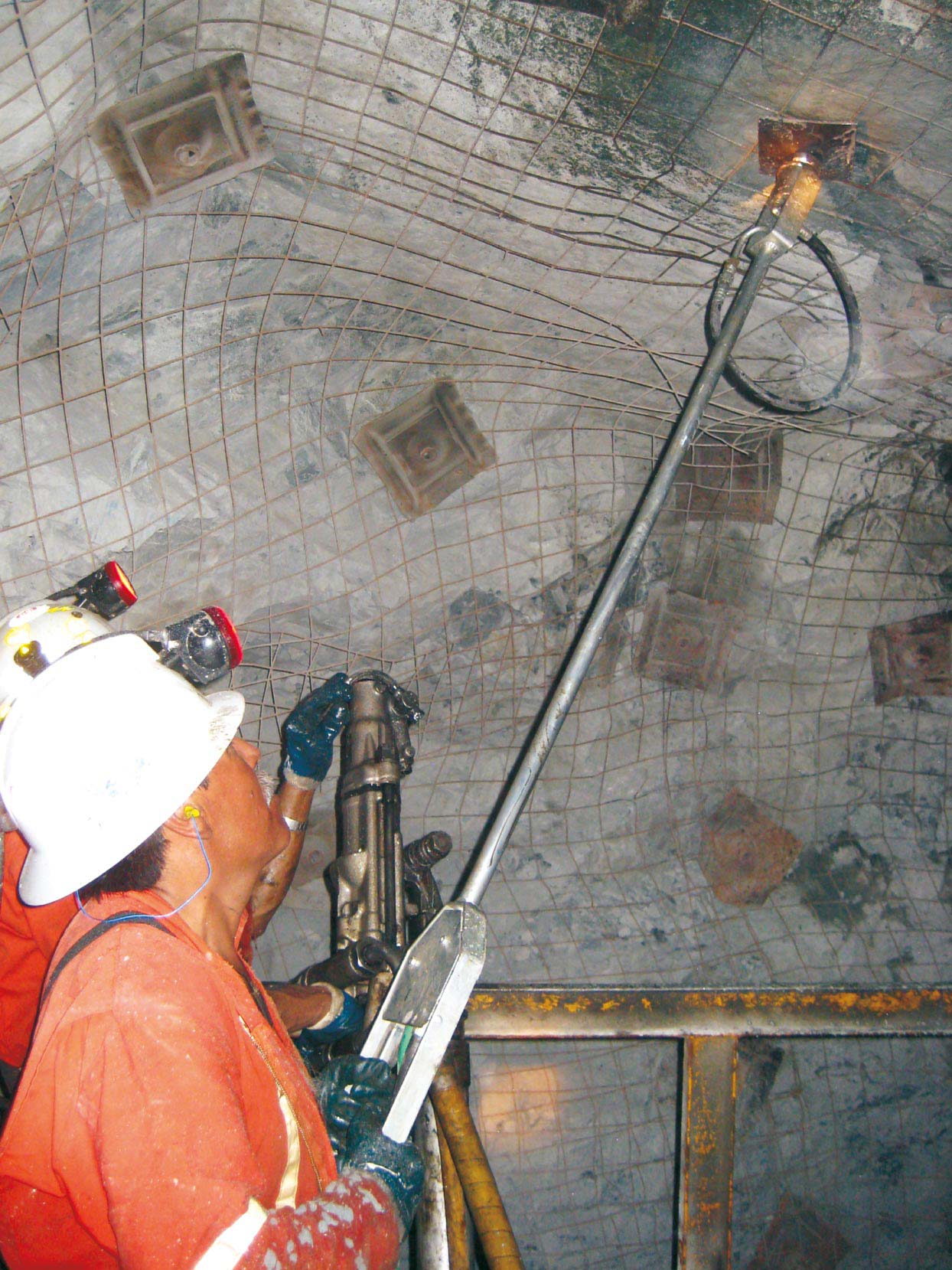Mexico: OMEGA-BOLT® Technology for Precious Metal Mine of International Standing Mexico: OMEGA-BOLT® Technology for Precious Metal Mine of International Standing